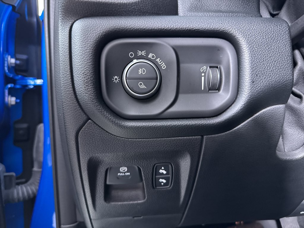 Used 2021 RAM 1500 Big Horn AWD/4WD image 28