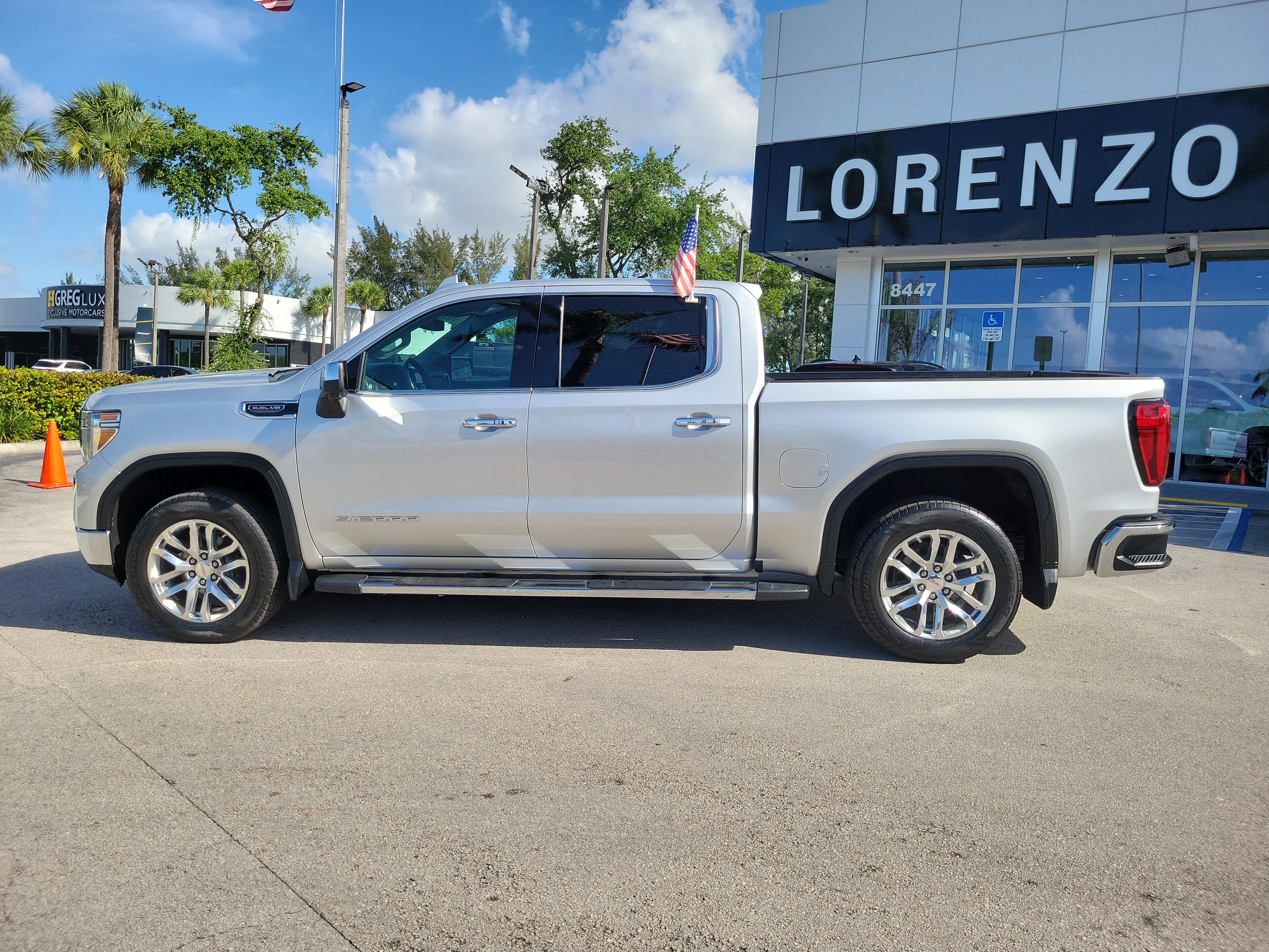 Used 2020 GMC Sierra 1500 SLT w/ SLT Premium Package RWD image 8
