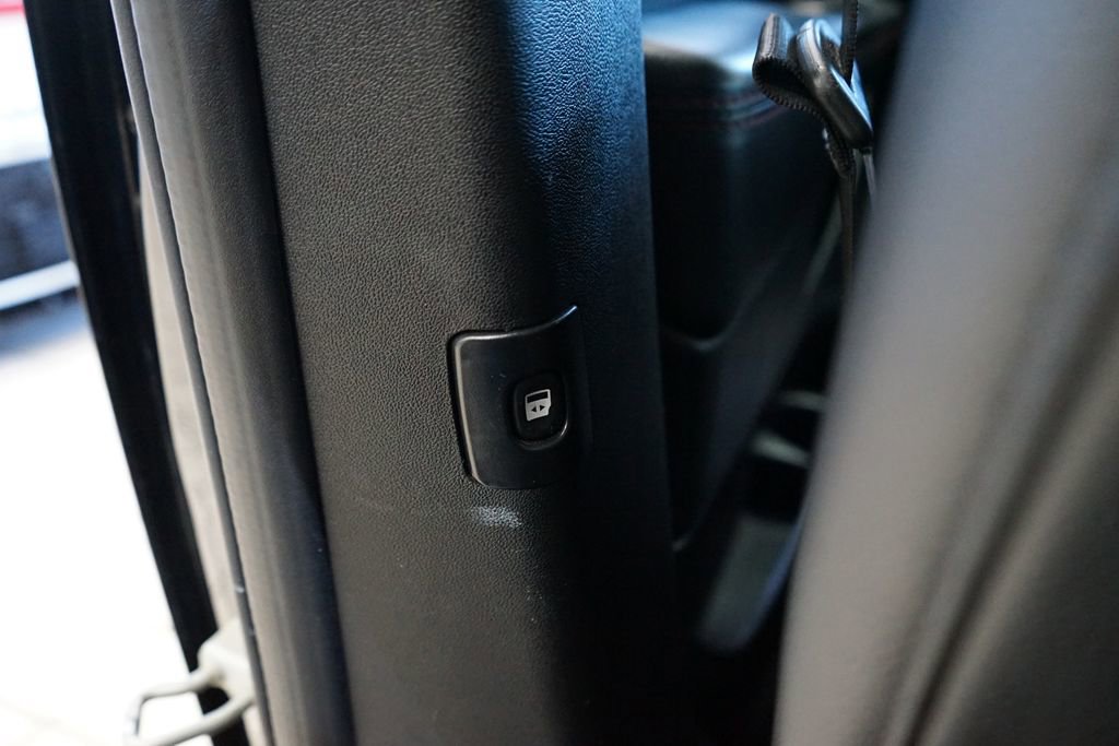 Used 2018 Dodge Grand Caravan GT image 44