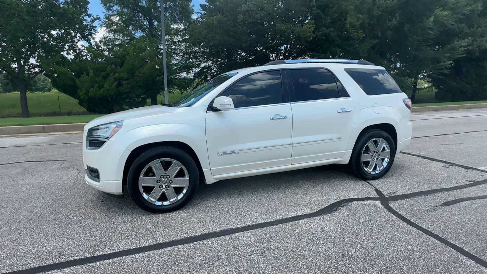 Used 2014 GMC Acadia Denali AWD/4WD image 4