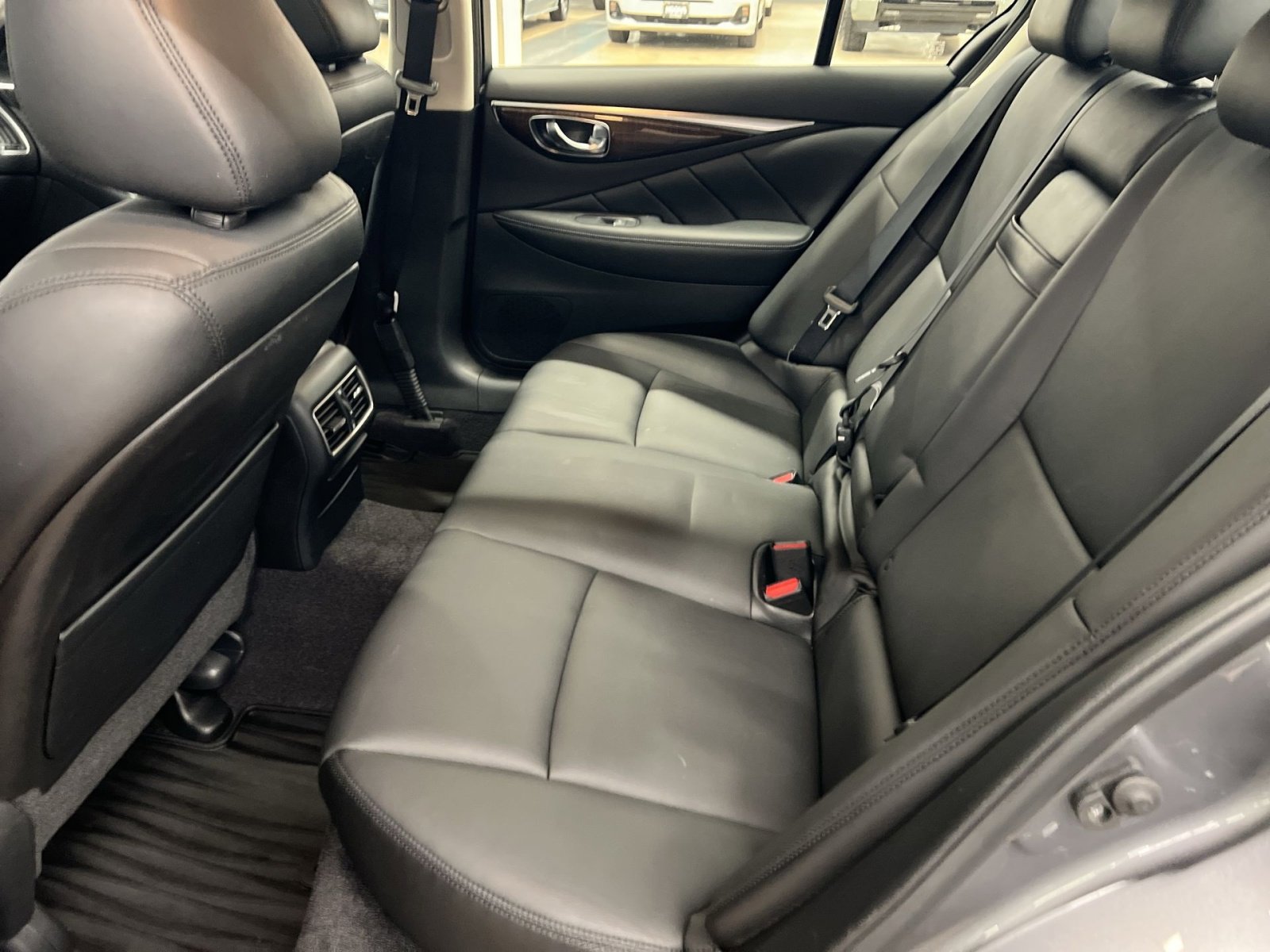 Used 2018 INFINITI Q50 Luxe w/ Essential Package (3.0T Luxe) image 22