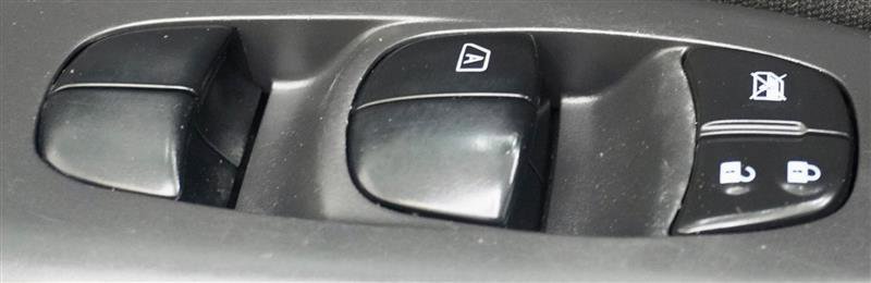 Used 2017 Nissan Sentra S FWD image 27