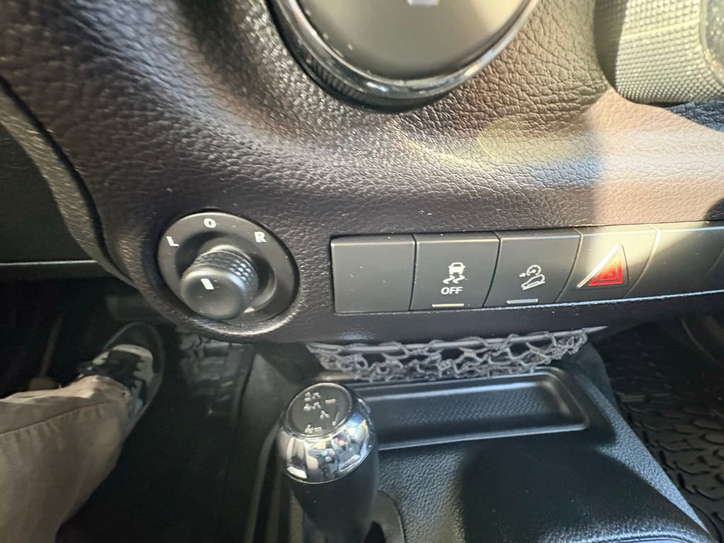 Used 2018 Jeep Wrangler Willys Wheeler image 16