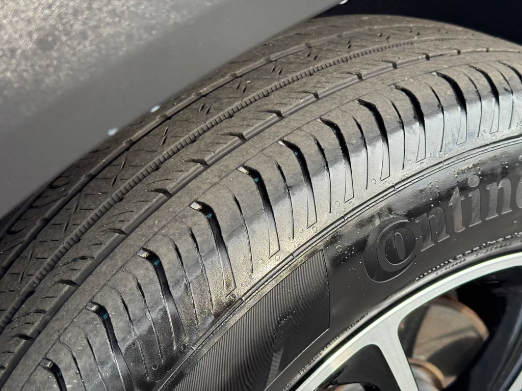 Used 2025 Chevrolet TrailBlazer LT AWD/4WD image 15