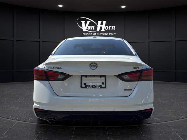 Used 2024 Nissan Altima 2.0 SR image 14