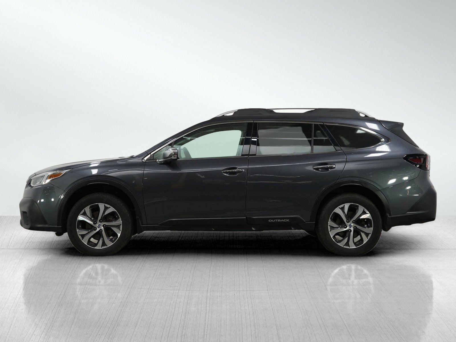 Used 2020 Subaru Outback Touring w/ Popular Package #2 image 2