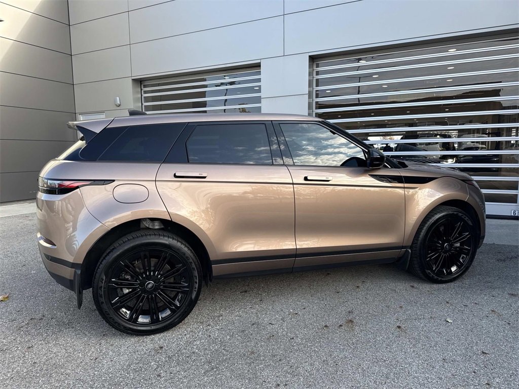 Used 2024 Land Rover Range Rover Evoque S image 7