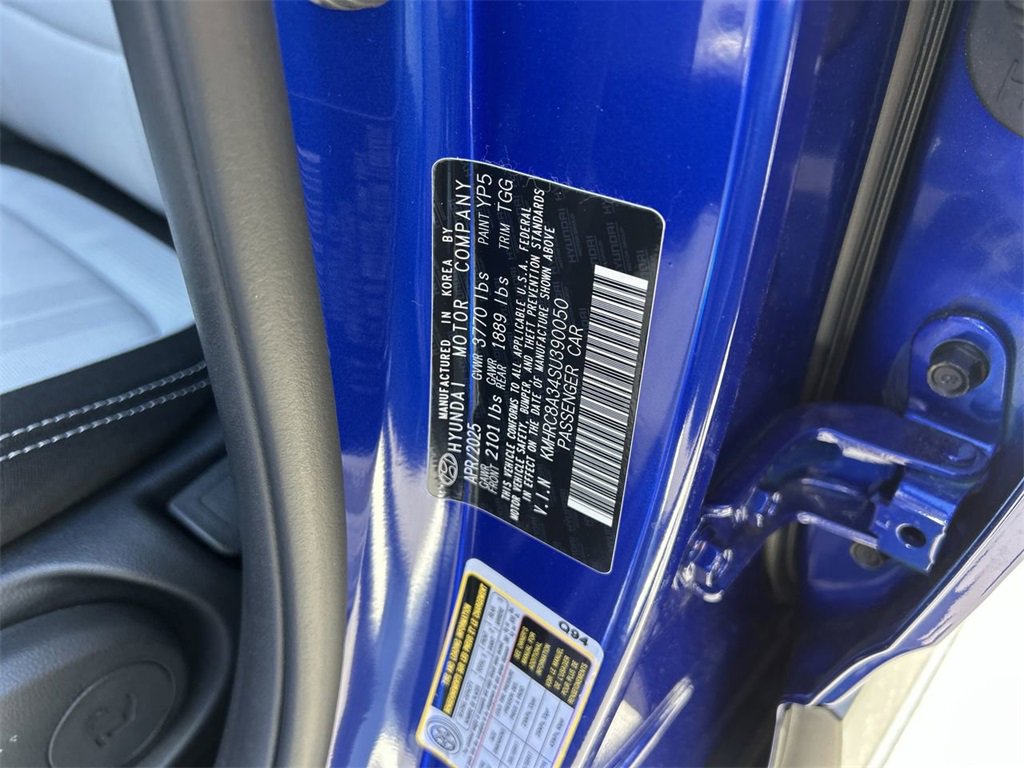 New 2025 Hyundai Venue SEL image 32