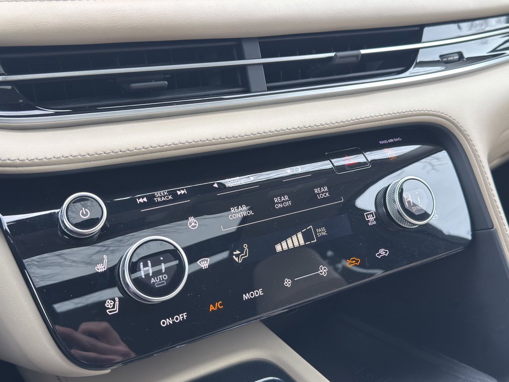 Used 2023 INFINITI QX60 Luxe w/ Cargo Package image 27