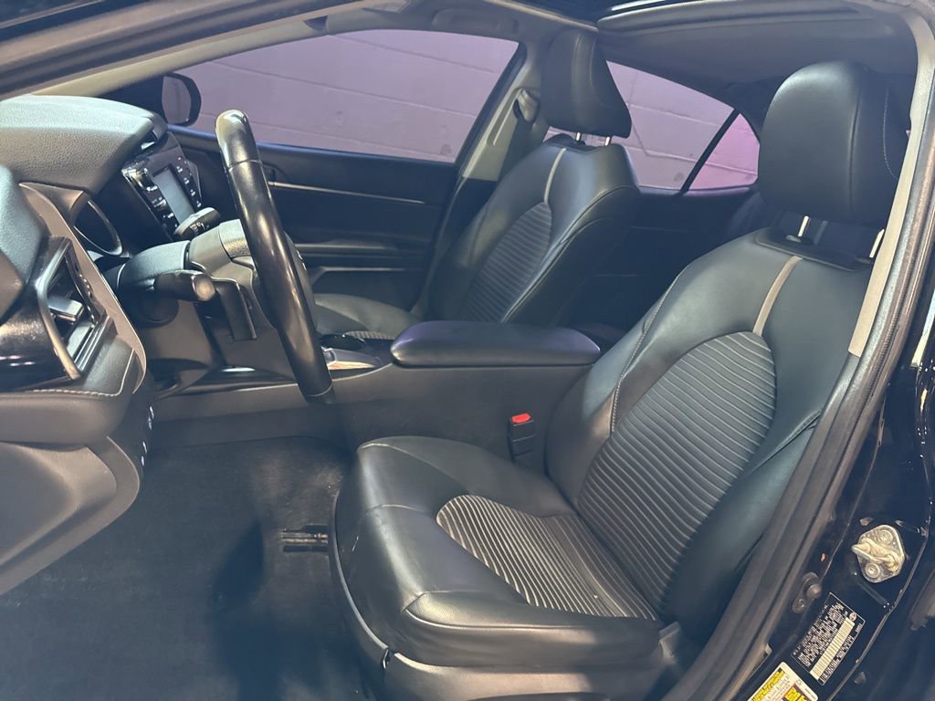 Used 2019 Toyota Camry SE w/ Convenience Package image 24