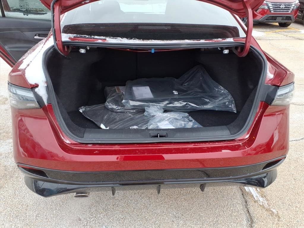 New 2026 Nissan Sentra SR image 31