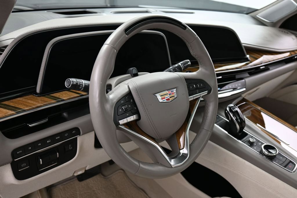 Used 2023 Cadillac Escalade ESV Premium Luxury Platinum w/ LPO, Radiant Package AWD/4WD image 17