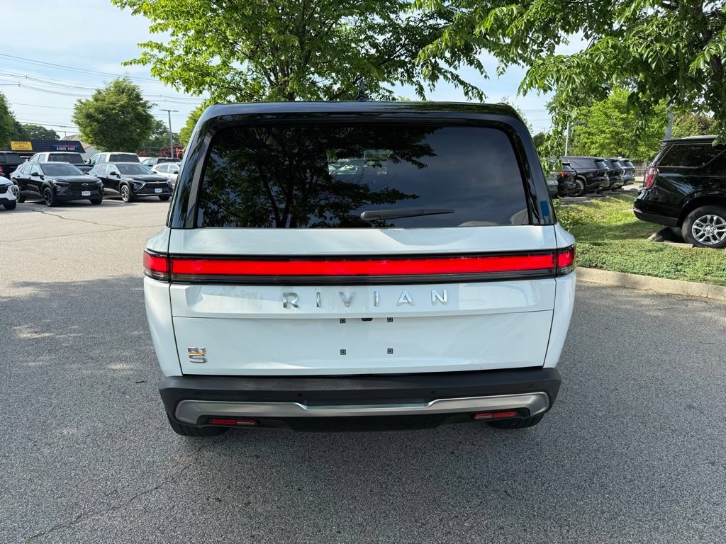 Used 2023 Rivian R1S Adventure AWD/4WD image 4
