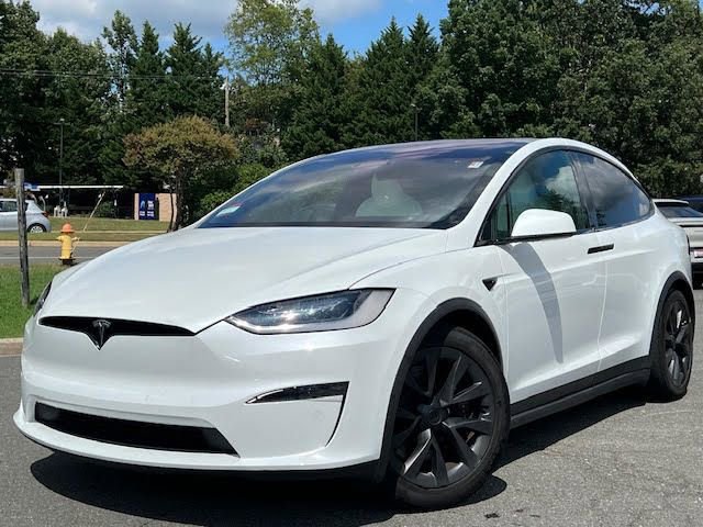 Used 2023 Tesla Model X Plaid image 9