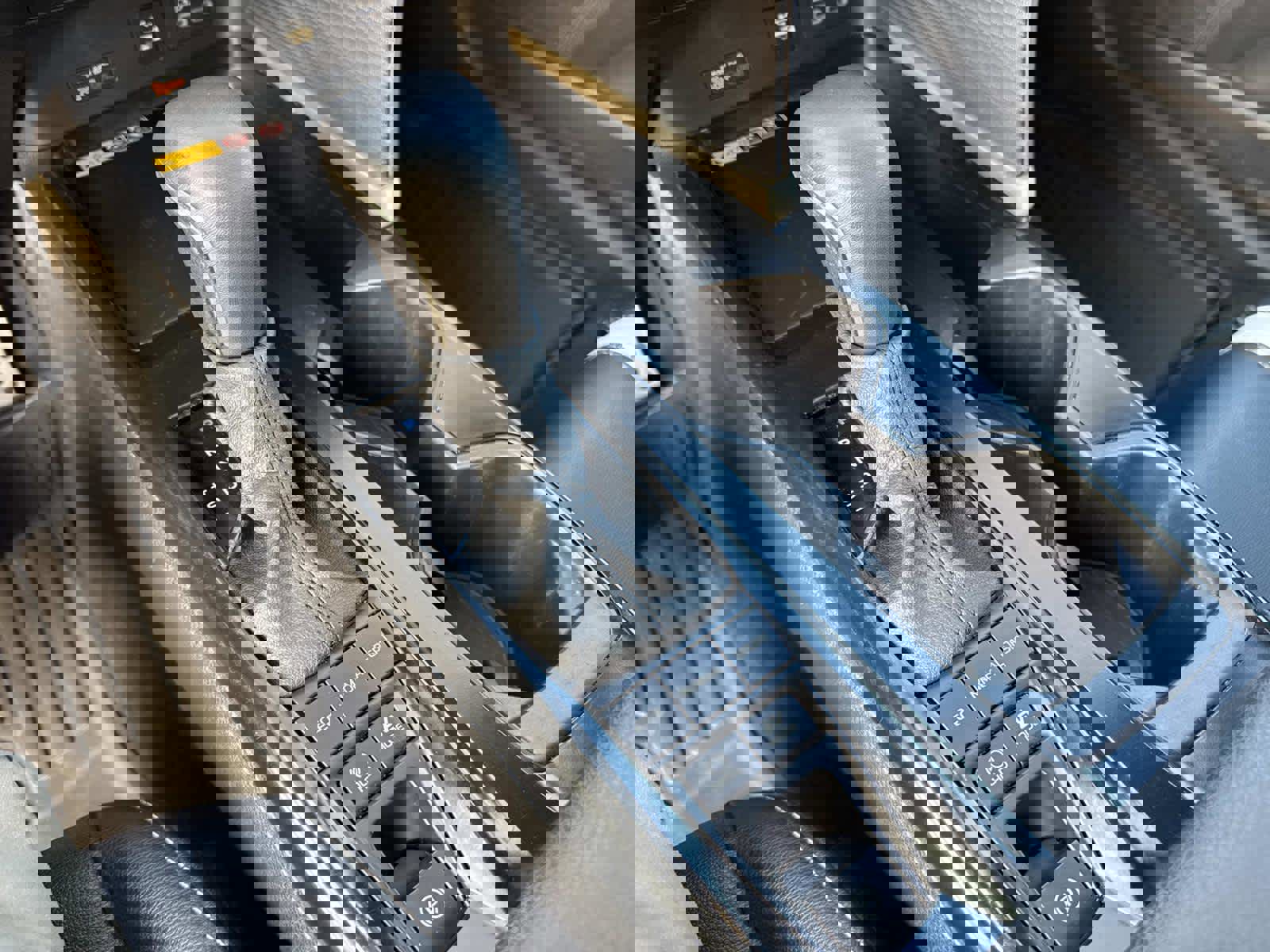 Used 2025 Toyota Camry SE image 24