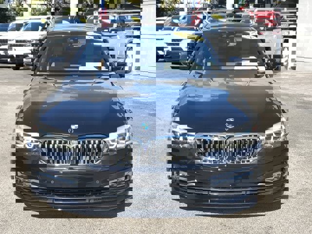 Used 2018 BMW 530i xDrive w/ Premium Package image 2