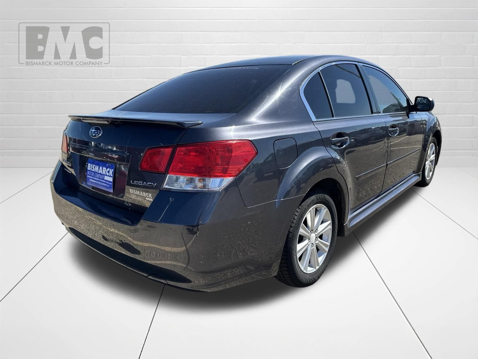 Used 2012 Subaru Legacy 2.5i Premium w/ All-Weather Pkg + Moonroof AWD/4WD image 3