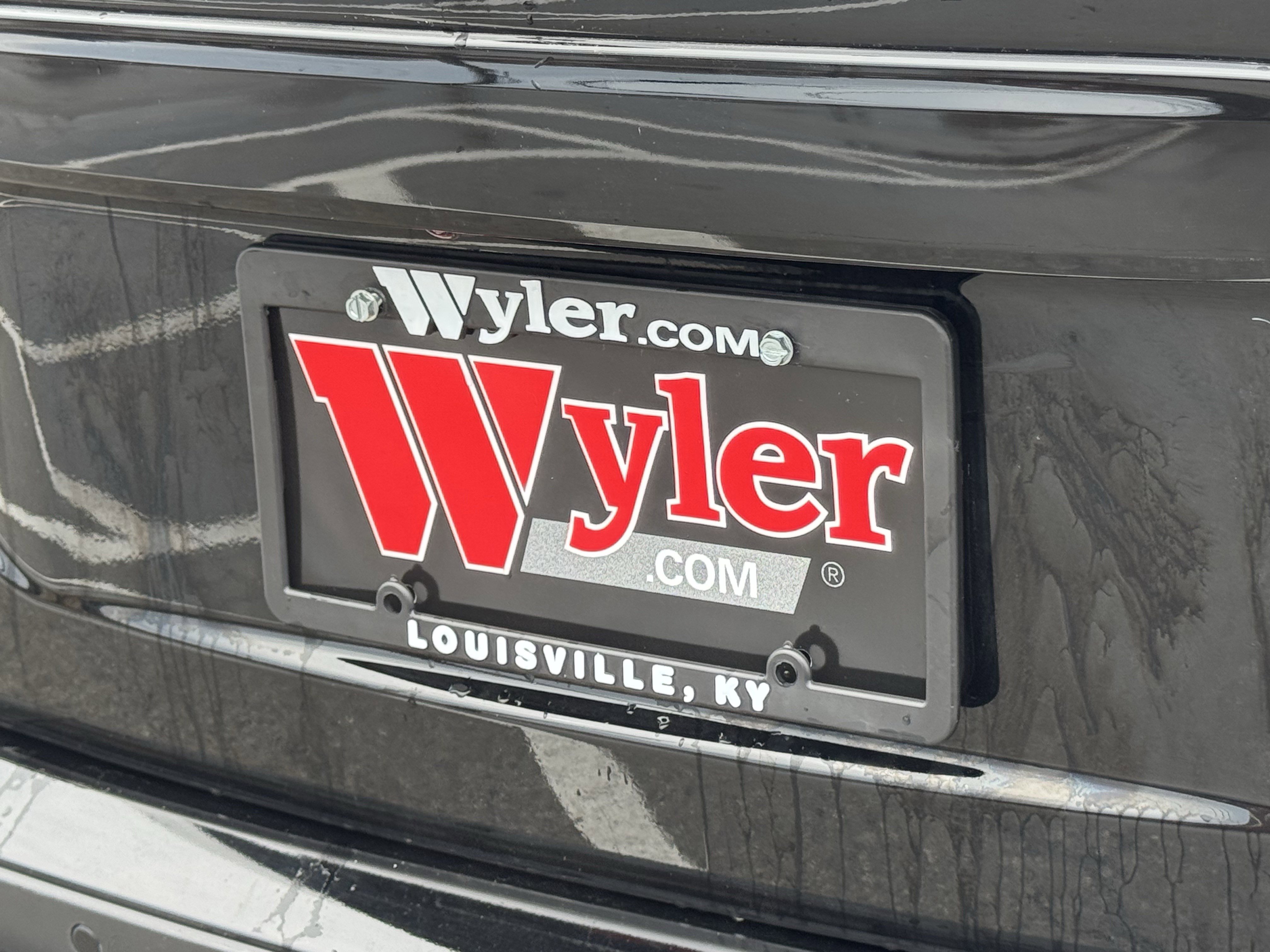 Certified 2025 Nissan Kicks Play S image 41