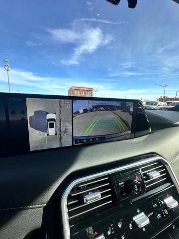 Certified 2025 Nissan Armada Platinum image 17