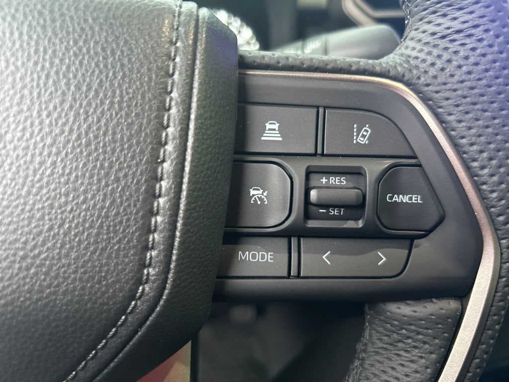 Used 2026 Toyota Tundra SR5 w/ SR5 Premium Package AWD/4WD image 18