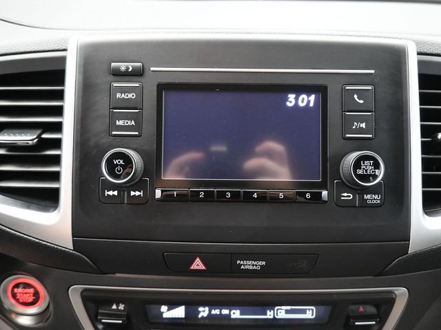 Used 2018 Honda Pilot LX image 9