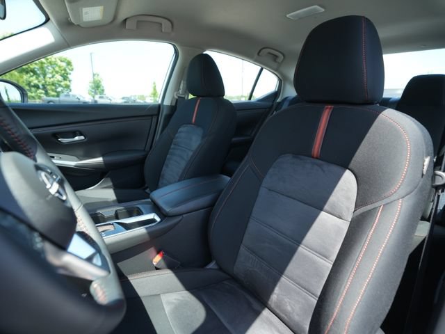 Used 2025 Nissan Sentra SR FWD image 39
