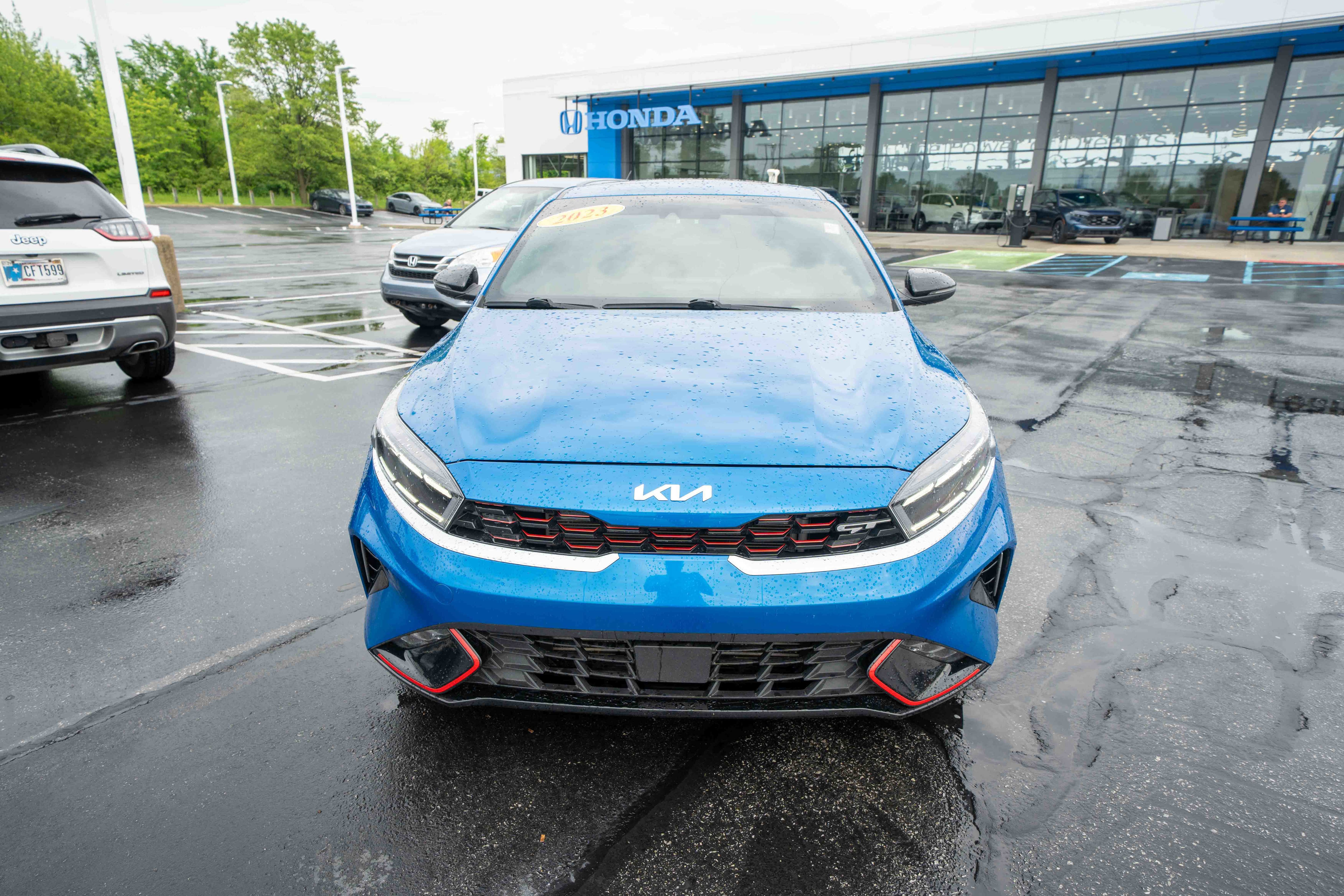 Used 2023 Kia Forte GT w/ GT2 Package FWD image 2
