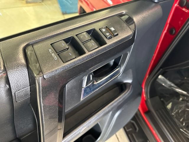 Used 2021 Toyota 4Runner TRD Off-Road AWD/4WD image 46