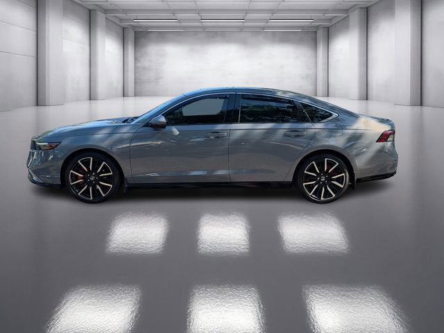Used 2023 Honda Accord Touring image 2
