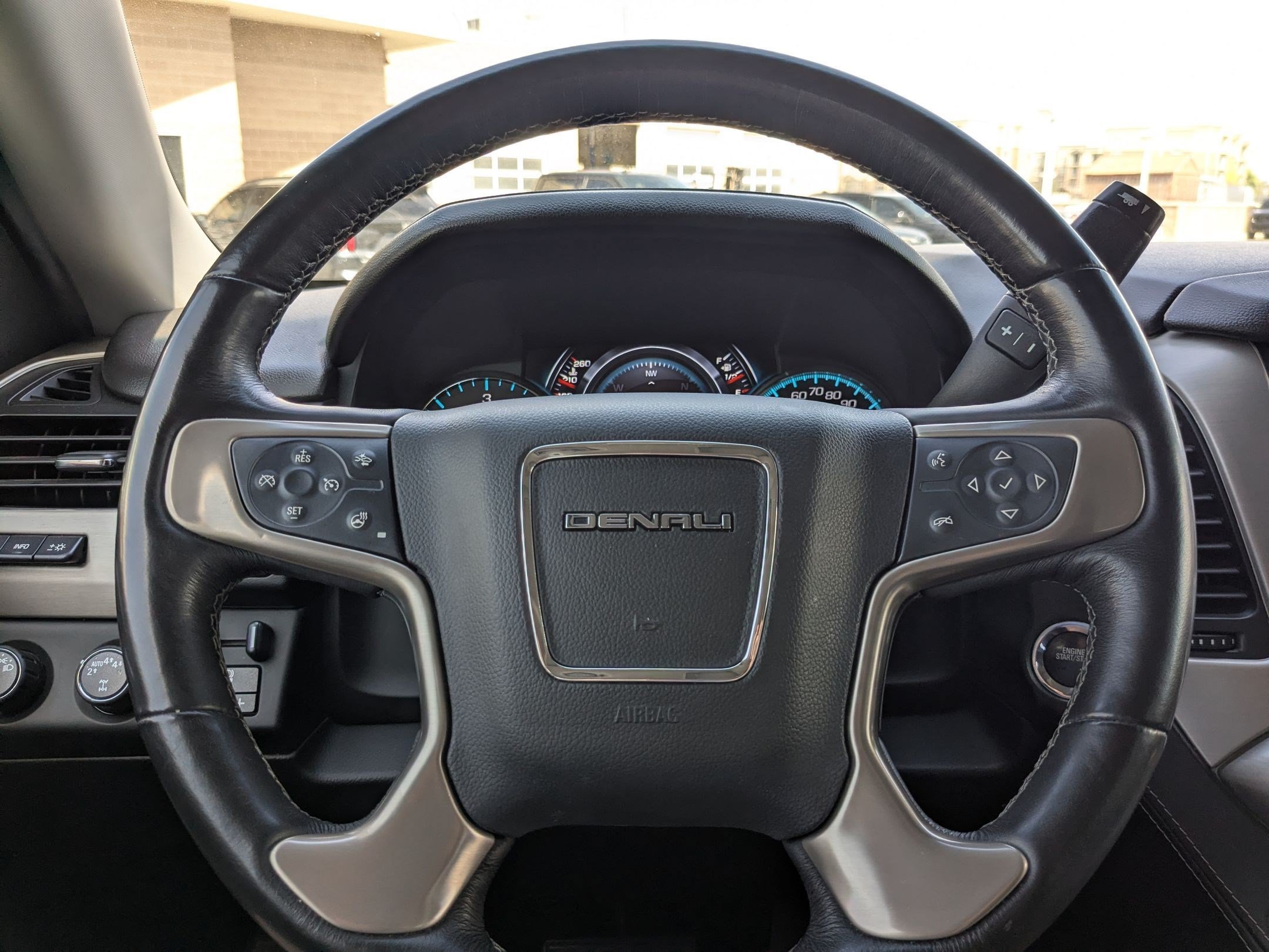 Used 2017 GMC Yukon Denali w/ Open Road Package AWD/4WD image 16
