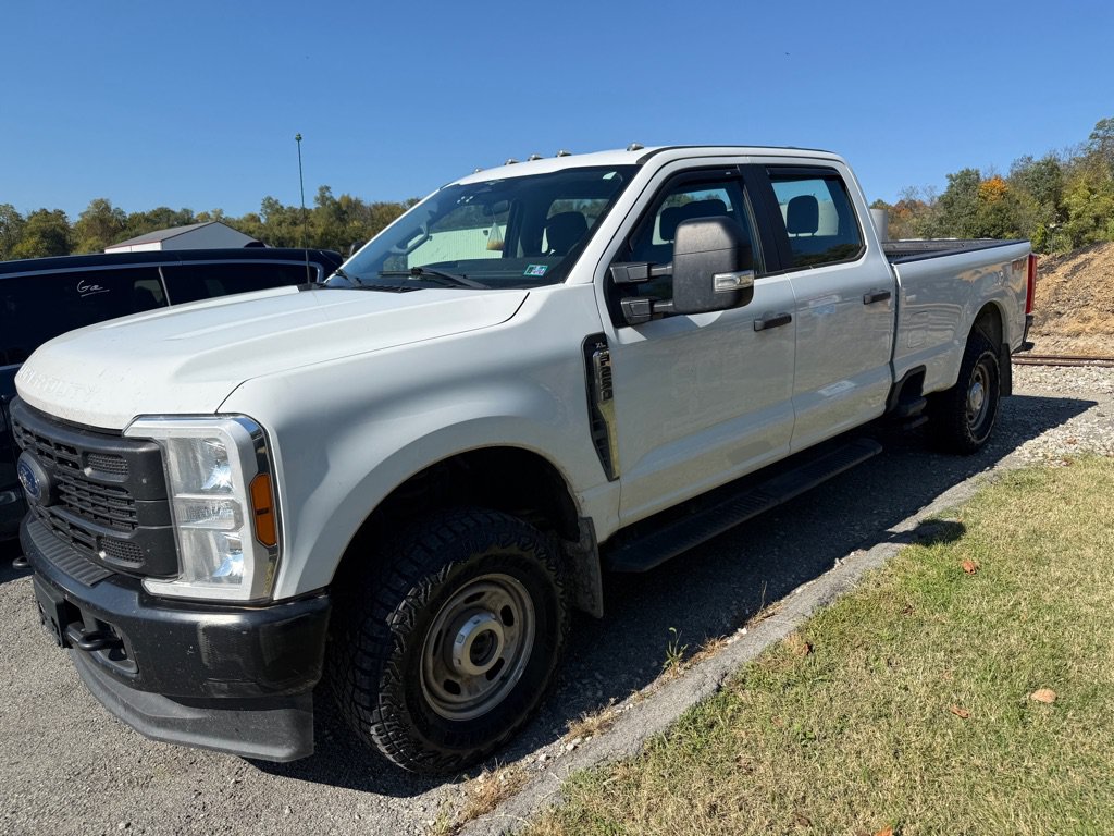 Used 2023 Ford F250 XL w/ FX4 Off-Road Package AWD/4WD image 6