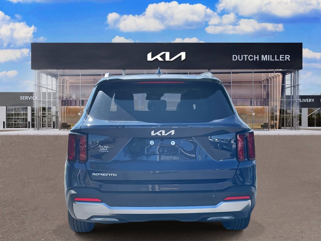 Certified 2025 Kia Sorento S w/ Panoramic Sunroof Package image 6