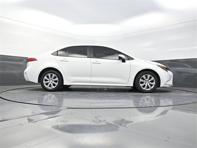 Used 2023 Toyota Corolla LE image 34