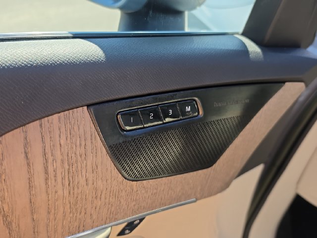Used 2023 Volvo XC90 B6 Plus w/ Protection Package Premier AWD/4WD image 19
