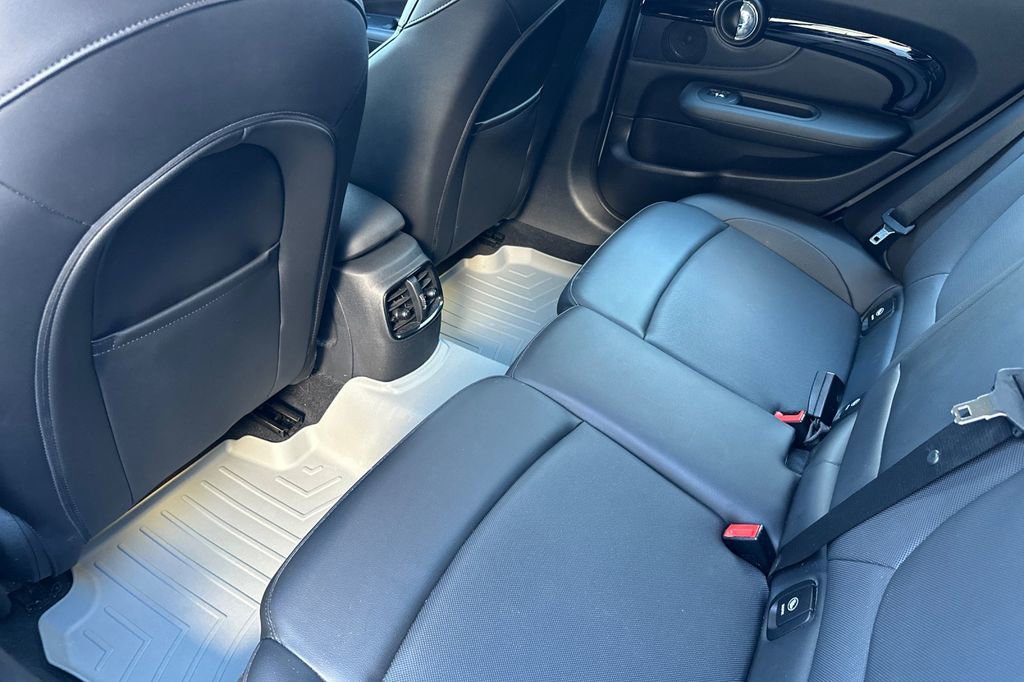 Used 2022 MINI Cooper Clubman S image 12