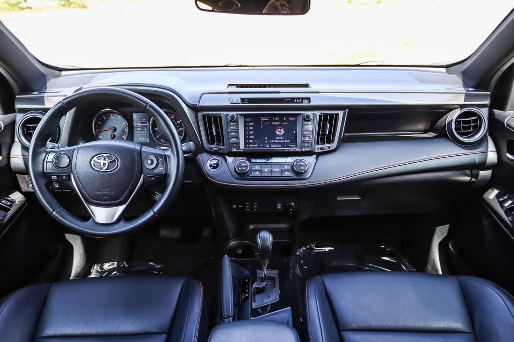 Used 2017 Toyota RAV4 SE w/ Advanced Technology Package FWD image 14