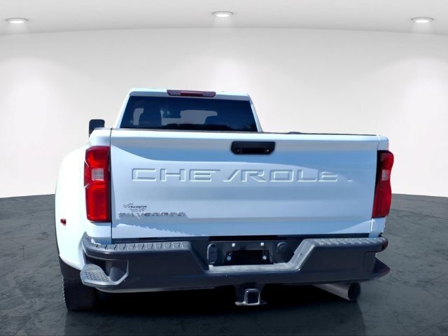 Used 2024 Chevrolet Silverado 3500 W/T AWD/4WD image 15