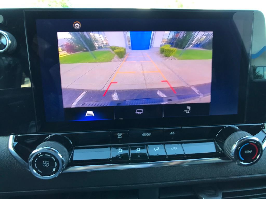 Used 2023 Chevrolet Colorado Trail Boss AWD/4WD image 21