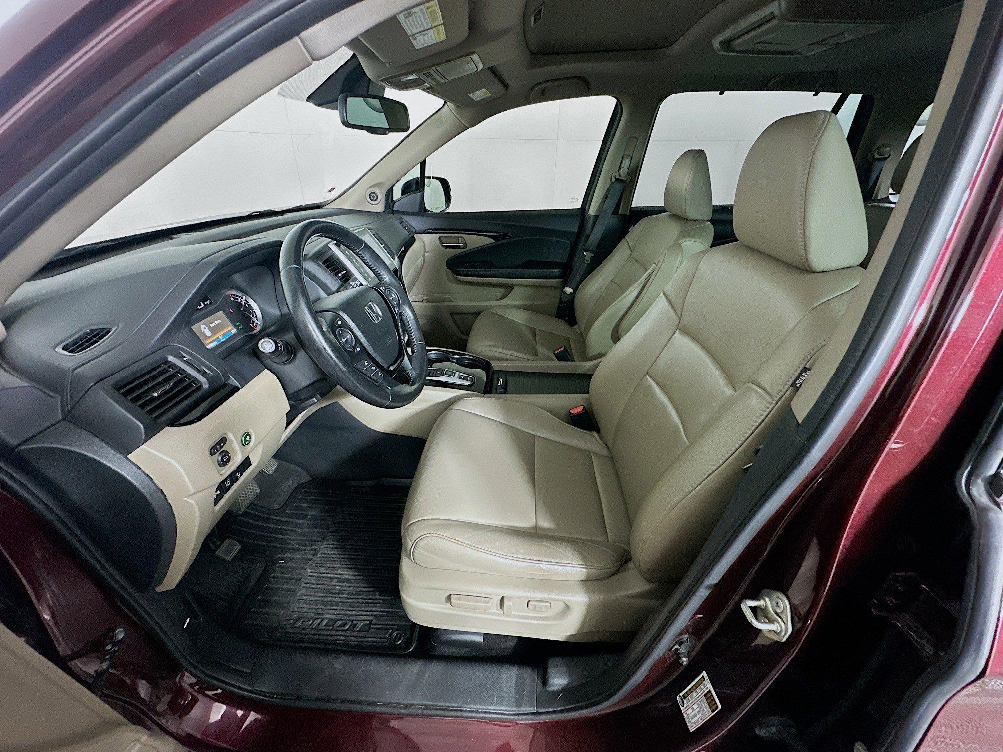 Used 2017 Honda Pilot Touring image 13