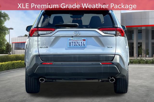 Used 2020 Toyota RAV4 XLE Premium FWD image 6