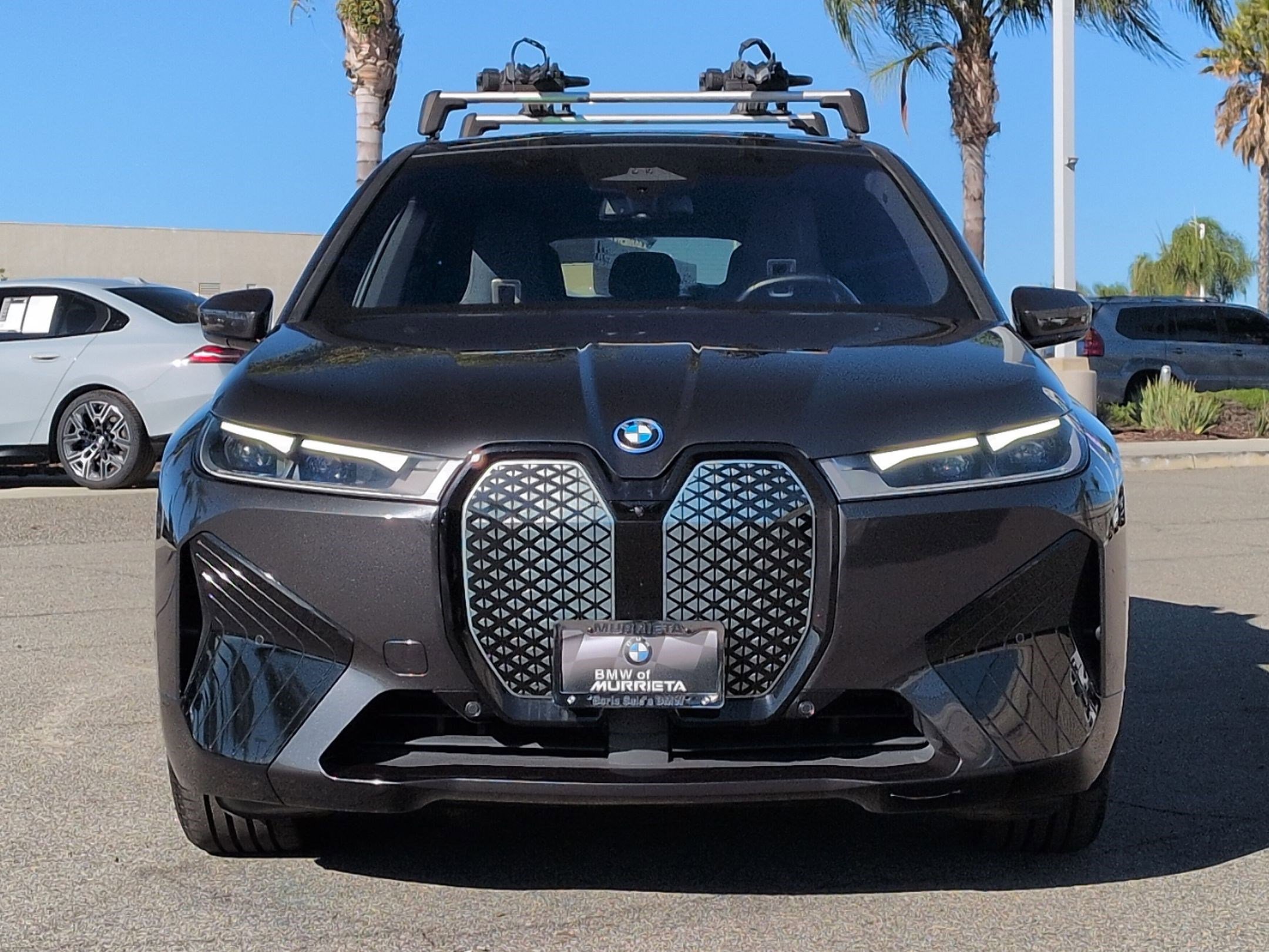 Used 2022 BMW iX xDrive50 w/ Premium Package image 3