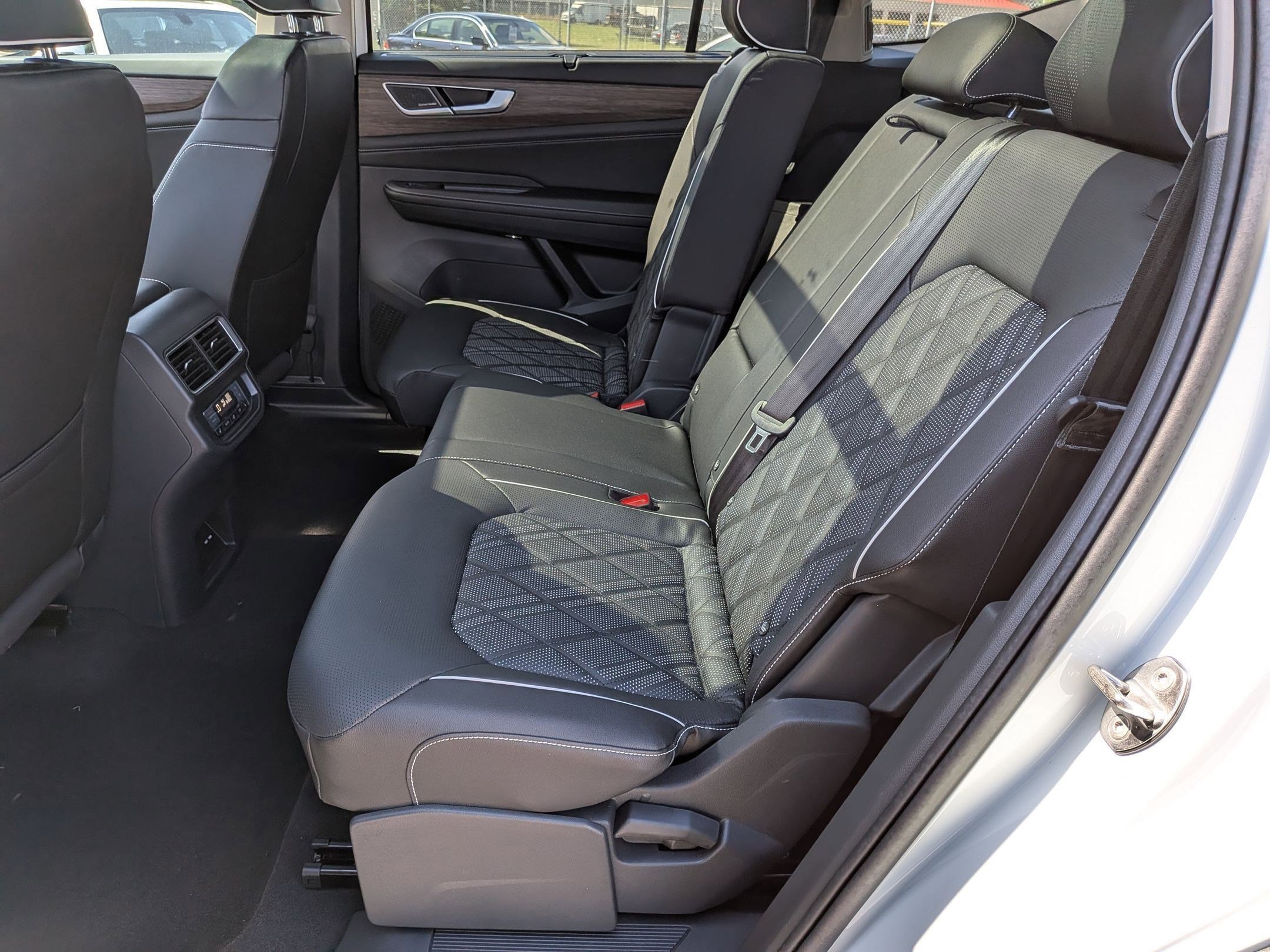 New 2026 Volkswagen Atlas SEL Premium R-Line AWD/4WD image 29