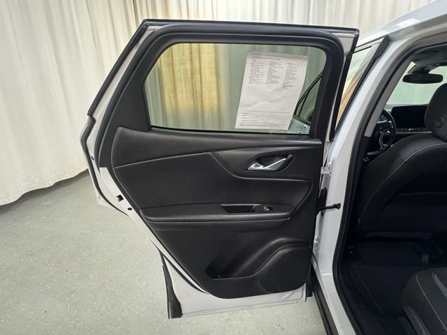 Used 2025 Chevrolet Blazer LT AWD/4WD image 26