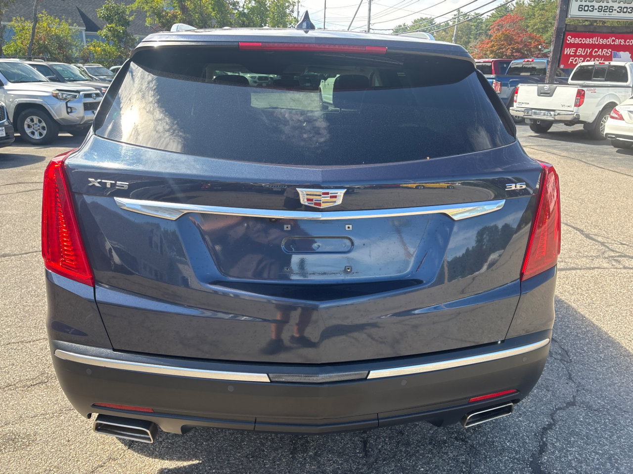 Used 2018 Cadillac XT5 Luxury w/ Driver Awareness Package image 4