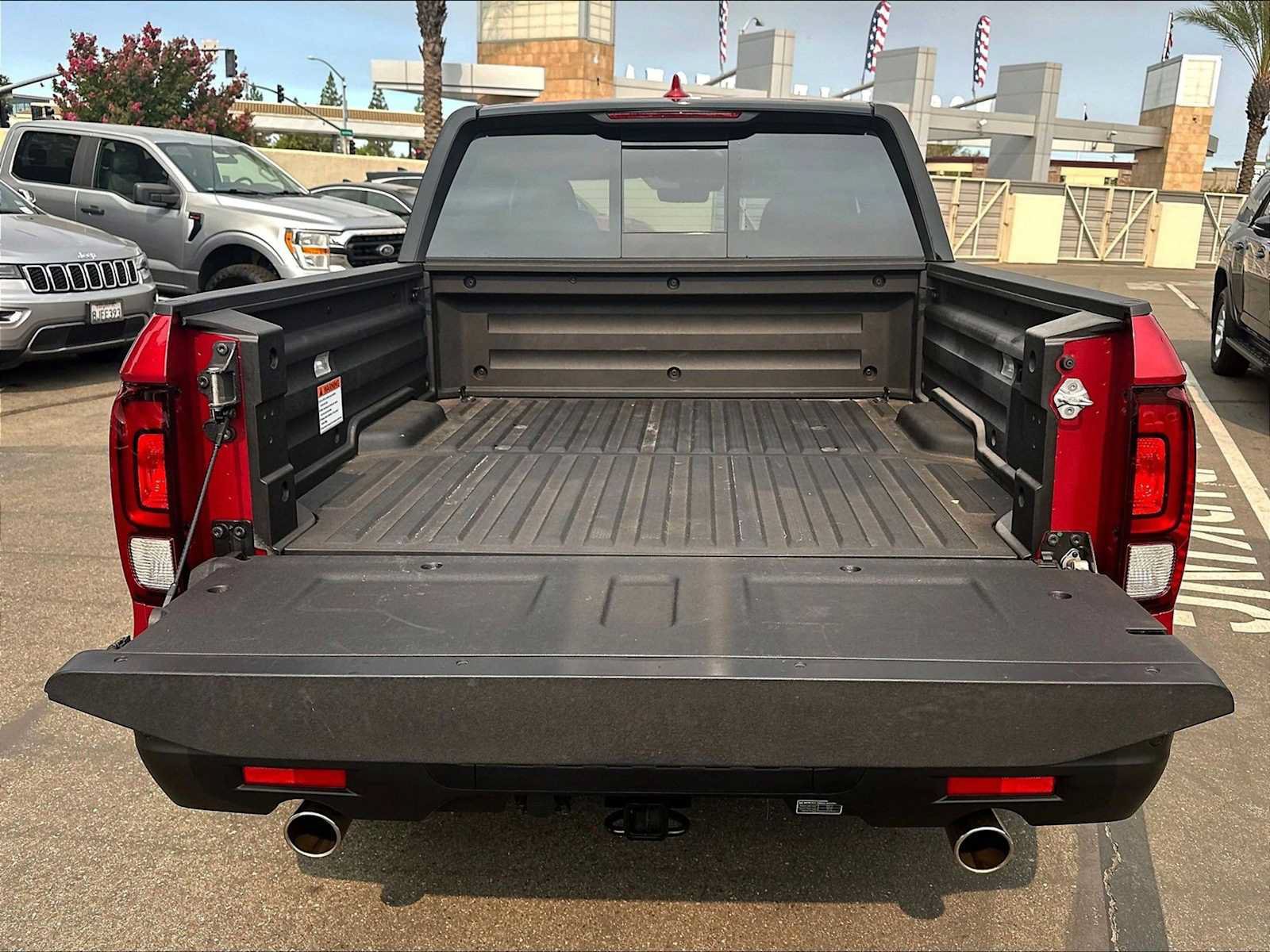 Used 2025 Honda Ridgeline Black Edition image 38