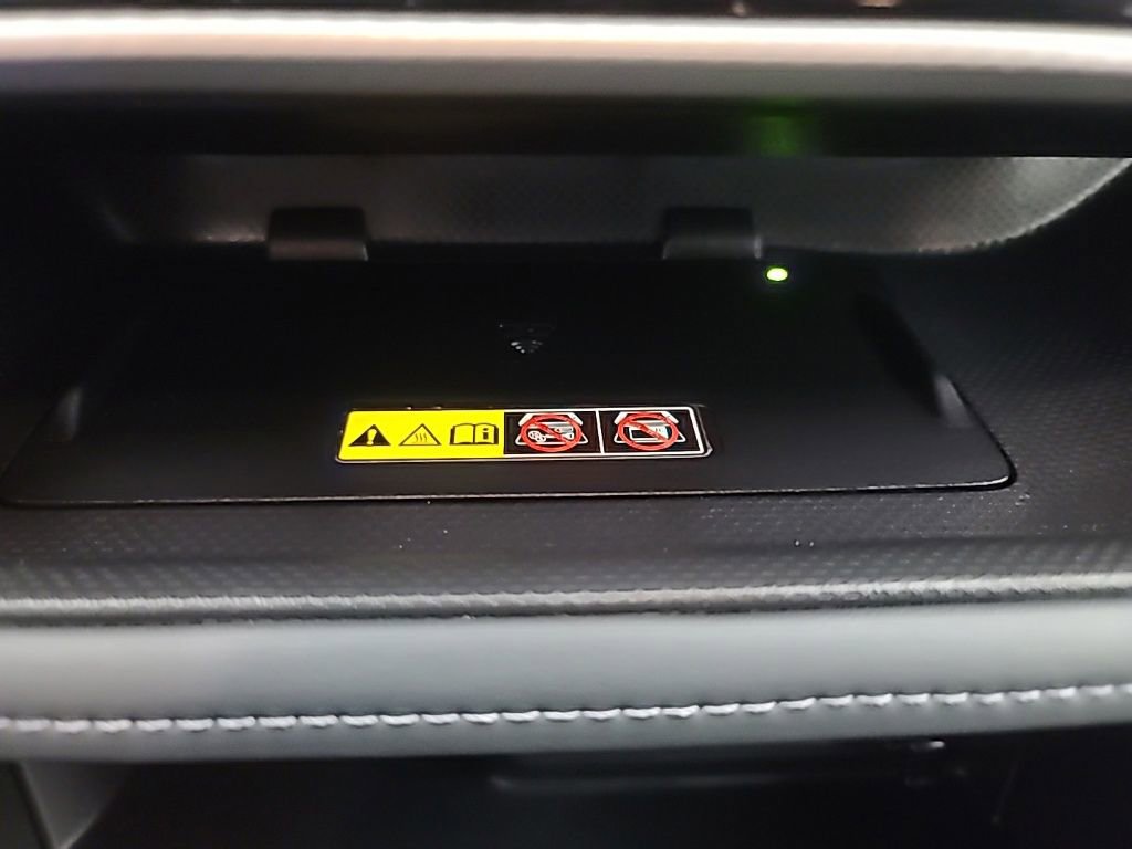 Used 2025 Toyota Highlander Platinum image 39