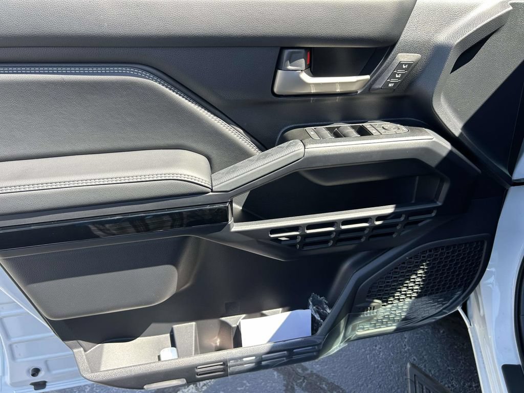 New 2026 Toyota 4Runner Limited AWD/4WD image 17