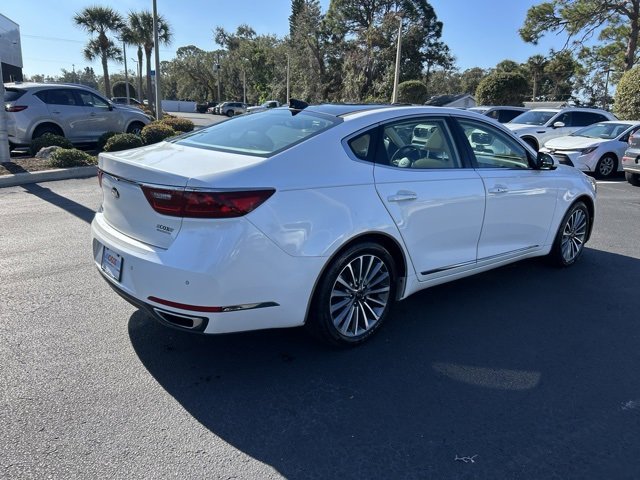 Used 2017 Kia Cadenza Technology image 6