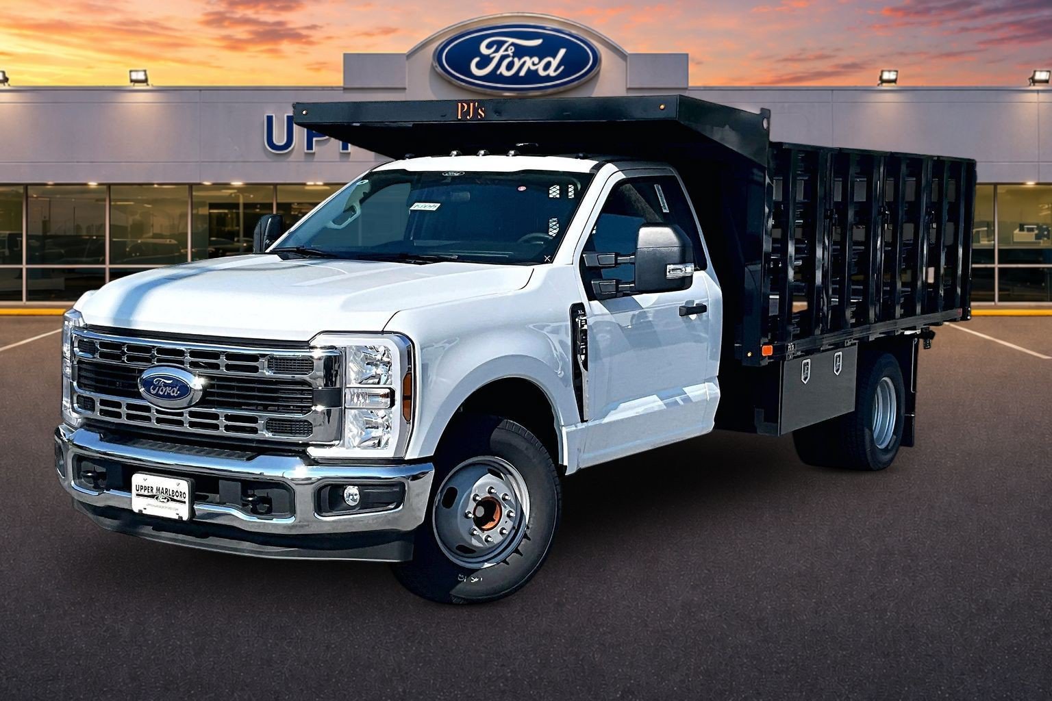 New 2026 Ford F350 XL w/ XL Chrome Package RWD image 2