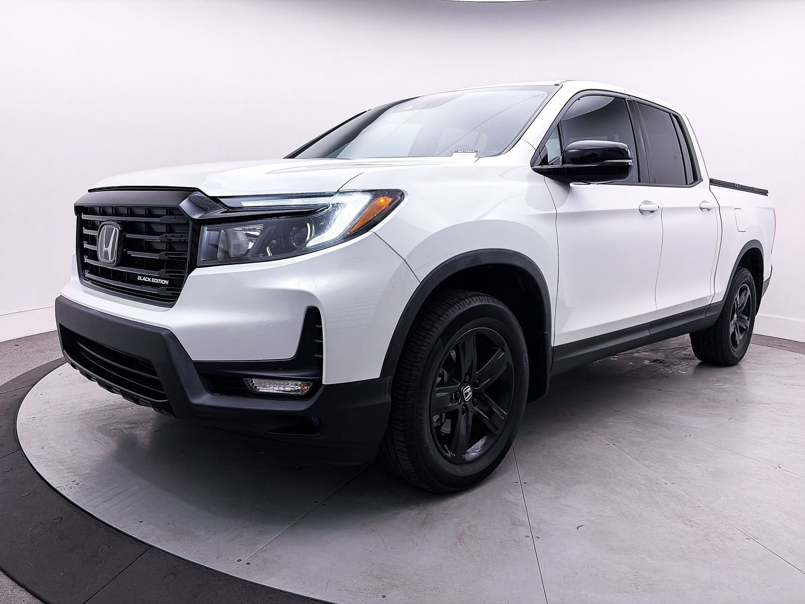 Used 2021 Honda Ridgeline Black Edition image 14